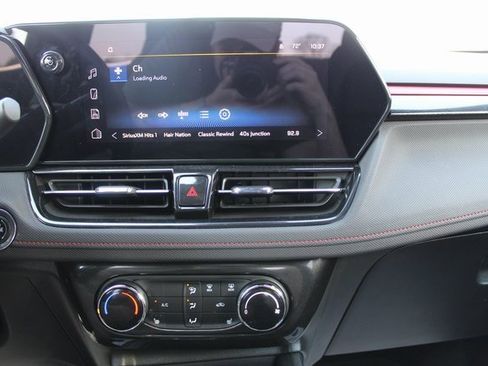 Used 2024 Chevrolet TrailBlazer RS w/ Driver Confidence Package image 27