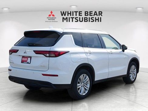 Used 2025 Mitsubishi Outlander ES AWD/4WD image 7