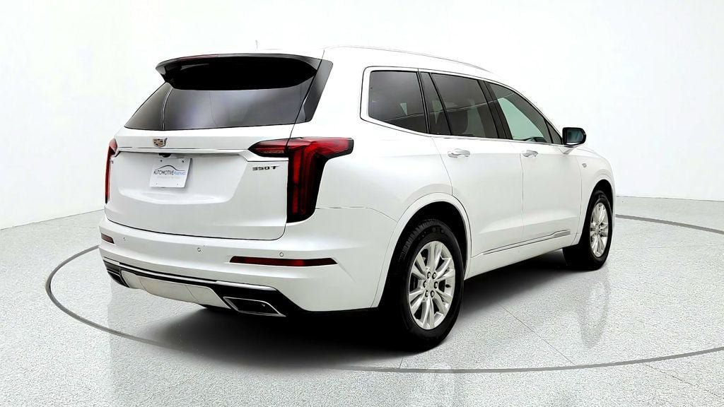 Used 2024 Cadillac XT6 Luxury FWD image 5