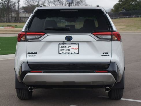 Used 2024 Toyota RAV4 XSE w/ Weather Package image 3