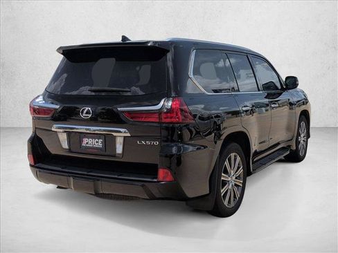 Used 2017 Lexus LX 570 4WD w/ Luxury Package image 5