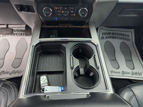 Used 2019 Ford F350 Lariat w/ Lariat Ultimate Package AWD/4WD image 17