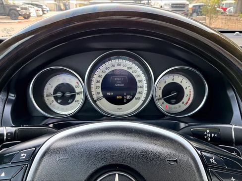 Used 2014 Mercedes-Benz E 550 Coupe image 25