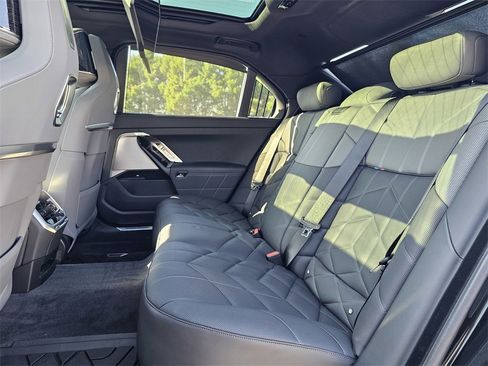 New 2026 BMW 740i w/ Executive Package image 19