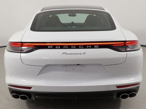 Used 2021 Porsche Panamera 4 image 13
