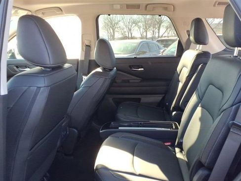 New 2026 Nissan Pathfinder SL w/ SL Premium Package image 29