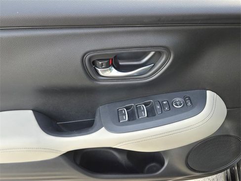 Certified 2023 Honda HR-V EX-L image 24