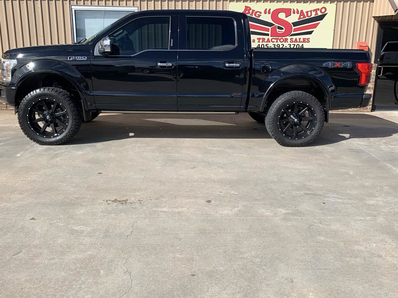 Used 2018 Ford F150 Platinum w/ Equipment Group 701A Luxury AWD/4WD image 5