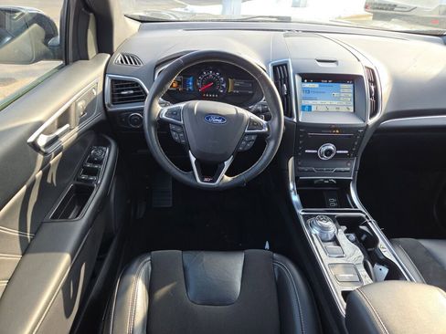 Used 2019 Ford Edge ST w/ Convenience Package image 17