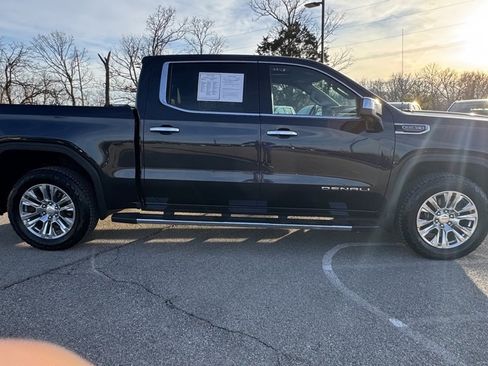 Used 2022 GMC Sierra 1500 Denali image 2