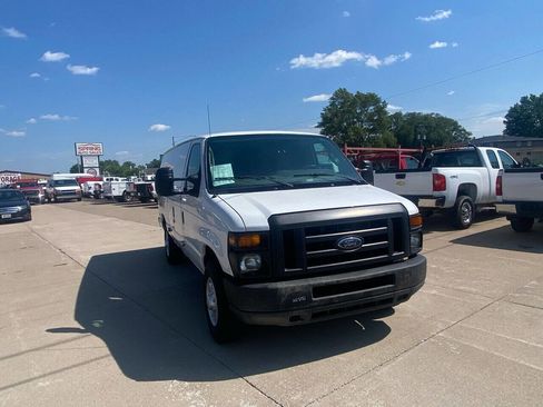 Used 2011 Ford E-350 and Econoline 350 Extended Super Duty image 7