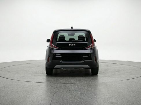 Used 2025 Kia Soul LX w/ LX Technology Package image 7