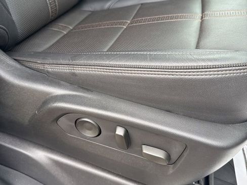 Used 2024 Chevrolet Silverado 2500 High Country image 25