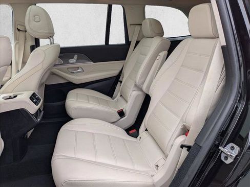 Certified 2023 Mercedes-Benz GLS 580 4MATIC image 21