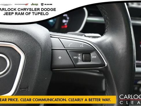 Used 2023 Audi Q3 2.0T Premium w/ Convenience Package AWD/4WD image 16