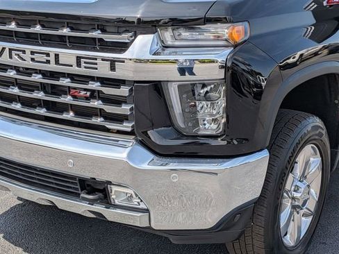 Used 2020 Chevrolet Silverado 2500 LTZ w/ LTZ Plus Package AWD/4WD image 9