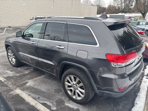 Used 2017 Jeep Grand Cherokee Limited image 3