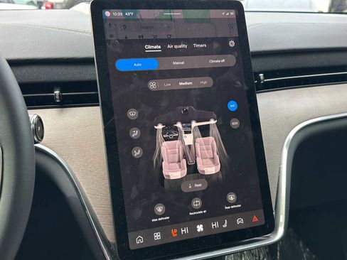 Used 2025 Volvo EX90 Ultra image 28