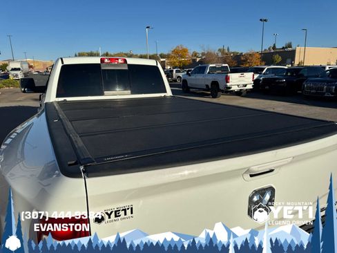 Used 2024 RAM 3500 Laramie image 20