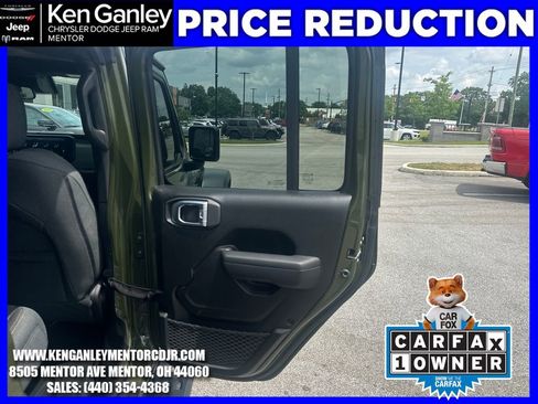 Used 2024 Jeep Wrangler Unlimited AWD/4WD image 22