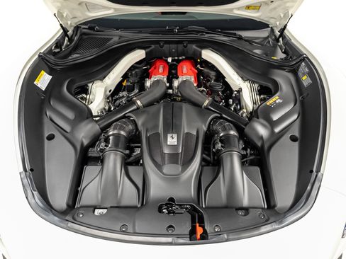 Used 2022 Ferrari Roma image 60