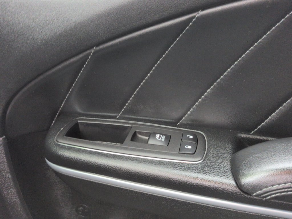 Used 2023 Dodge Charger R/T w/ Plus Group RWD image 23