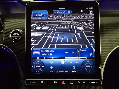 Used 2025 Mercedes-Benz GLC 300 4MATIC image 14