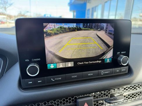 Used 2023 Honda HR-V Sport image 5