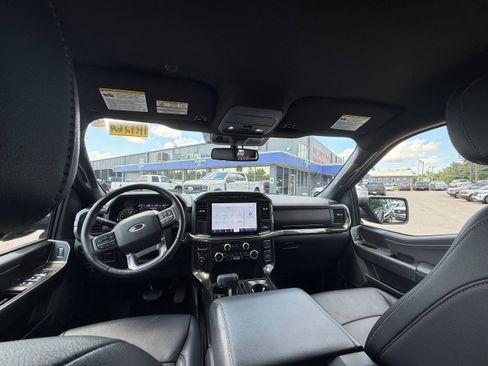 Certified 2022 Ford F150 XLT w/ Equipment Group 302A High image 10