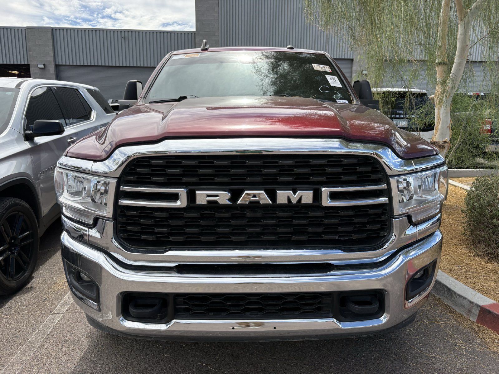 Used 2024 RAM 2500 Big Horn AWD/4WD image 2