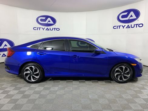Used 2018 Honda Civic LX image 2