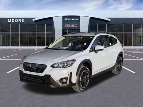 Used 2023 Subaru Crosstrek 2.0i Premium image 7