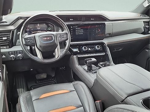 Used 2024 GMC Sierra 1500 AT4 w/ AT4 Preferred Package AWD/4WD image 16