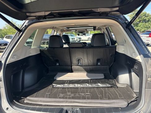 Used 2020 Subaru Forester Limited w/ Popular Package #3 AWD/4WD image 10