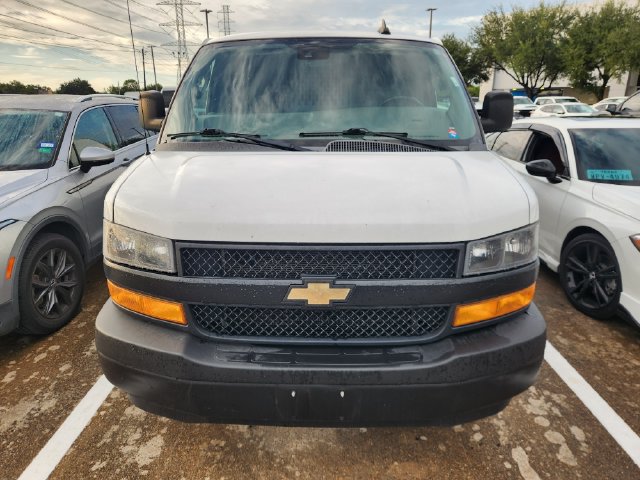 Used 2019 Chevrolet Express 3500 w/ Driver Convenience Package RWD image 2
