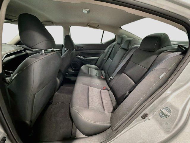 Used 2023 Nissan Altima 2.5 SV FWD image 21