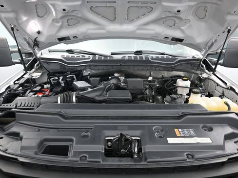 Used 2021 Ford F250 XL w/ Power Equipment Group image 30