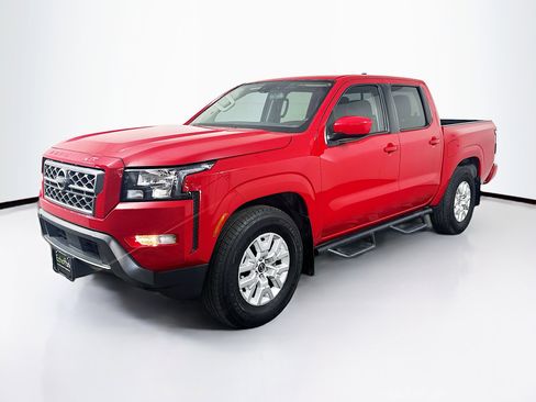 Used 2022 Nissan Frontier SV image 3