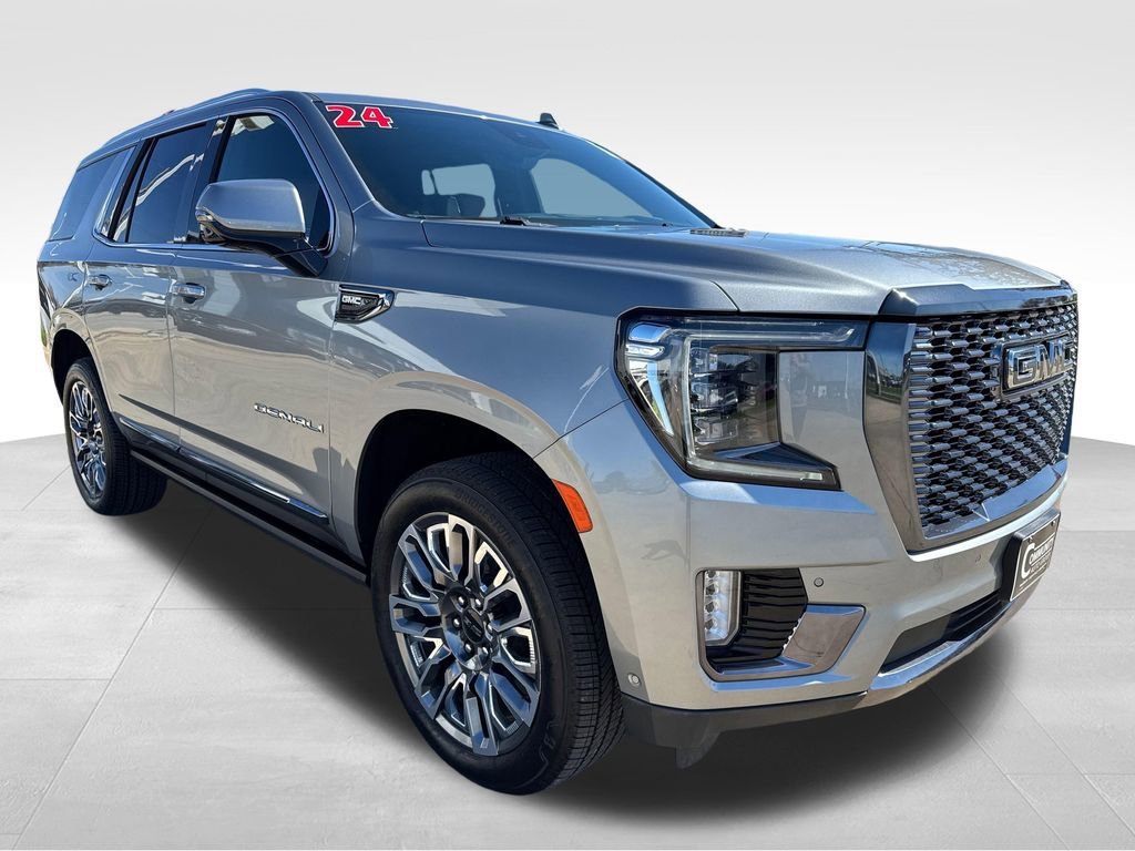 Certified 2024 GMC Yukon Denali Ultimate AWD/4WD image 8