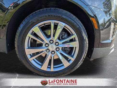 Certified 2024 Cadillac XT5 Premium Luxury w/ LPO, Floor Liner Package AWD/4WD image 31