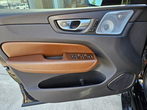 Used 2021 Volvo XC60 T6 Inscription w/ Protection Package Premier AWD/4WD image 19
