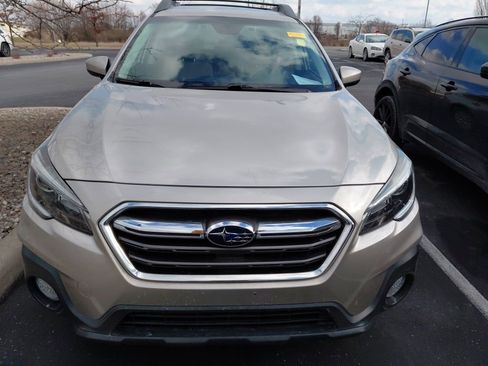 Used 2019 Subaru Outback 2.5i Premium image 8