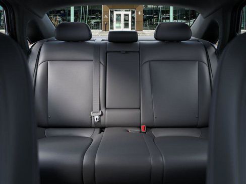 New 2025 Hyundai Ioniq 6 Limited image 12