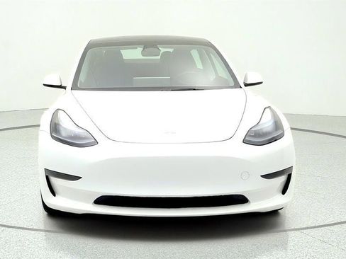 Used 2023 Tesla Model 3 Standard Range RWD image 2