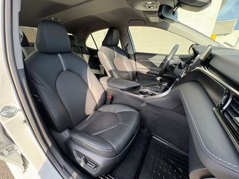 Used 2023 Toyota Camry XSE image 28