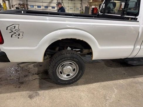 Used 2015 Ford F250 XL w/ Power Equipment Group AWD/4WD image 14