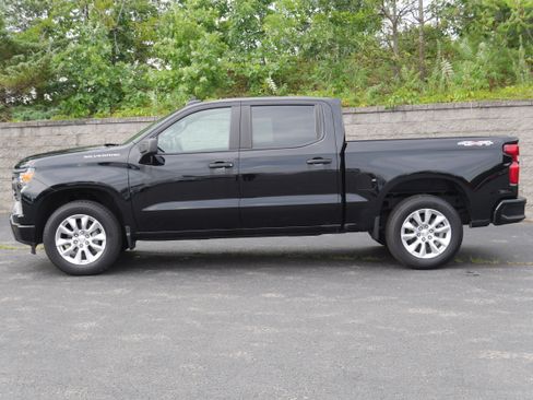 Certified 2022 Chevrolet Silverado 1500 Custom AWD/4WD image 3