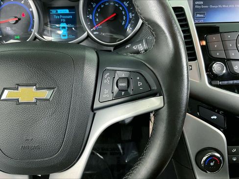 Used 2015 Chevrolet Cruze LT image 13
