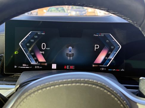 Used 2024 BMW X5 xDrive40i w/ M Sport Package image 28