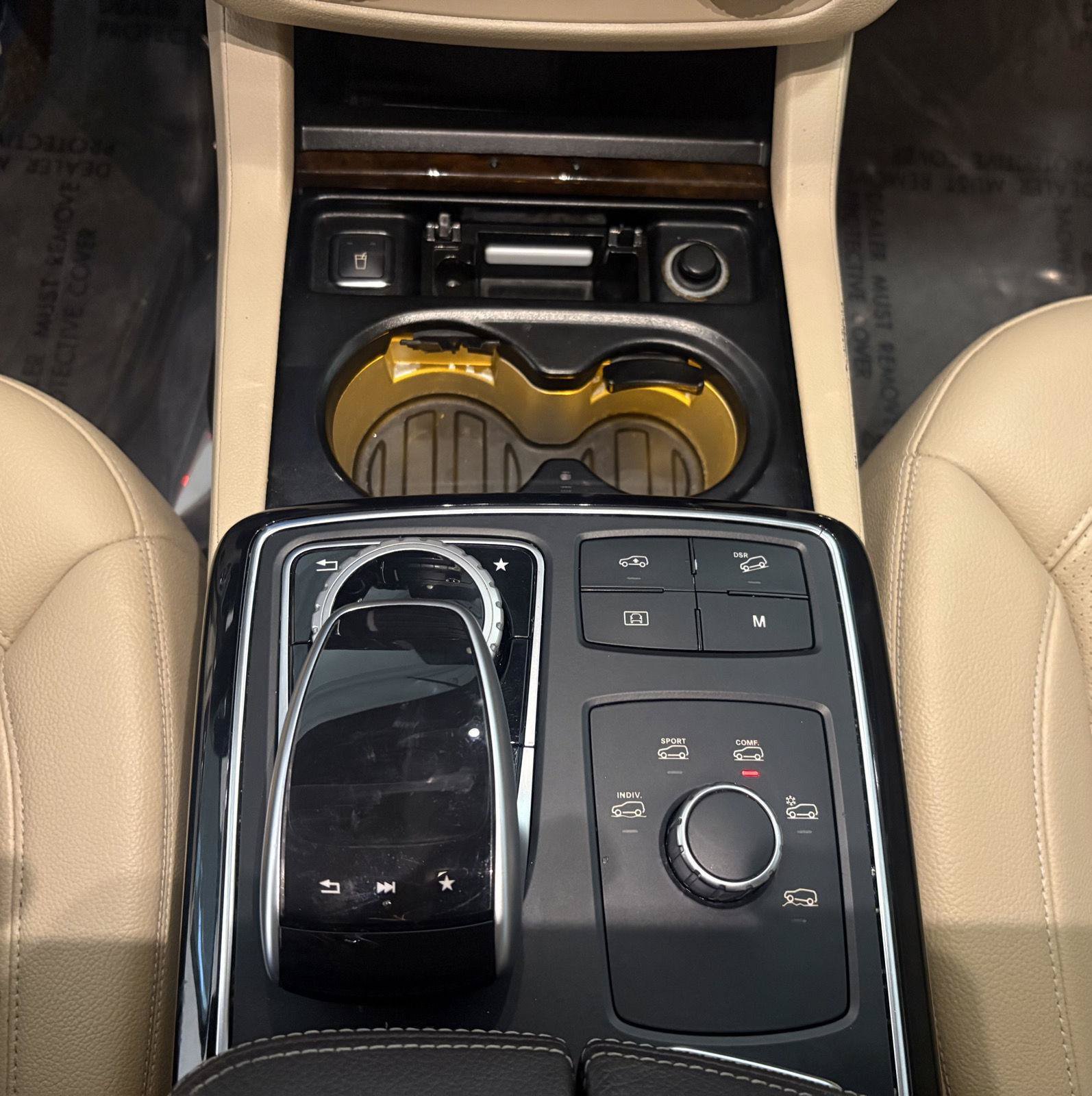 Used 2017 Mercedes-Benz GLS 450 4MATIC image 25